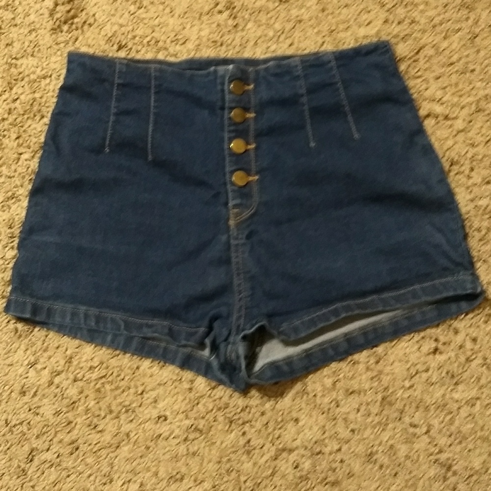 F21 high waist button shorts